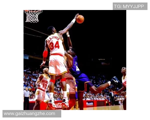 当足球巨星与篮球传奇相遇在同一场地的精彩瞬间与友谊故事